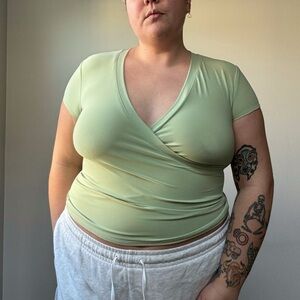 90s Pistachio Green Top